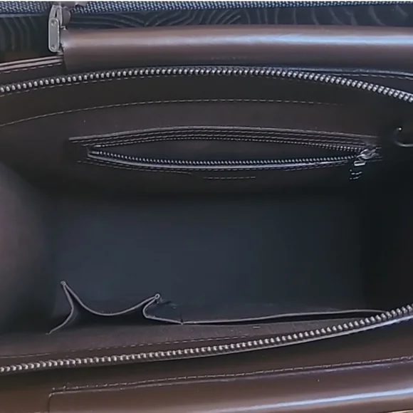 Louis Vuitton Vintage 2001 Figari MM EPI Bag       Moca/ Silver Hardware - Picture 7 of 8